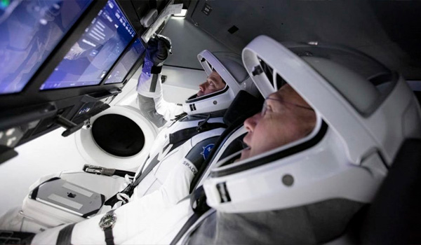 primer lanzamiento humano de SpaceX