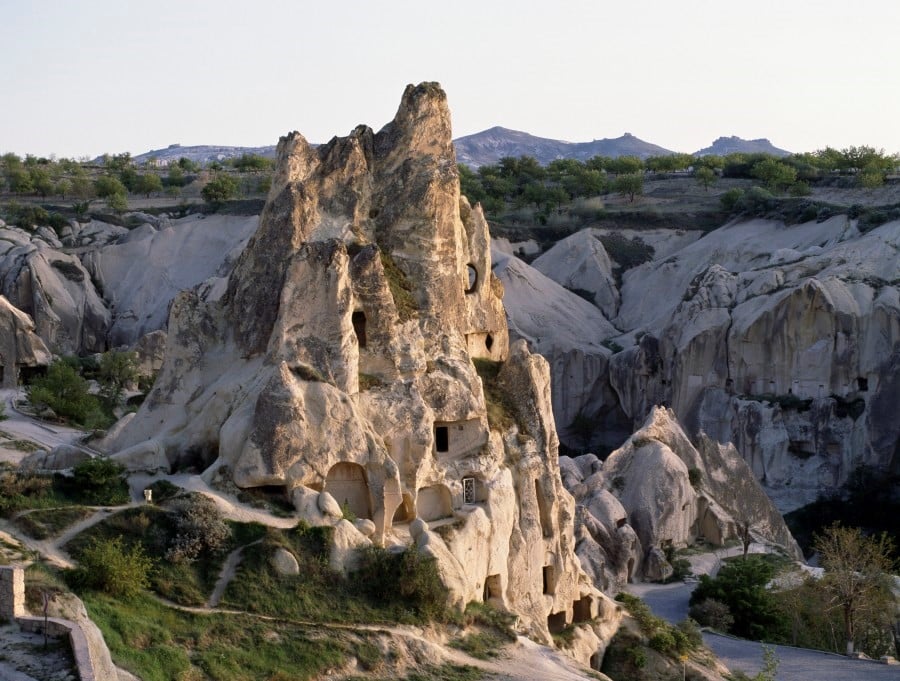 Las iglesias rupestres de Goreme, Turquía 17 iglesias rupestres increíblemente hermosas en todo el mundo | bayas de cerebro