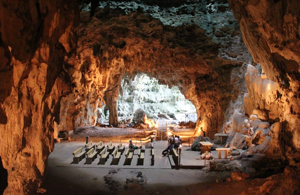 Capilla Cueva del Callao, Filipinas | 17 iglesias rupestres increíblemente hermosas en todo el mundo | bayas de cerebro