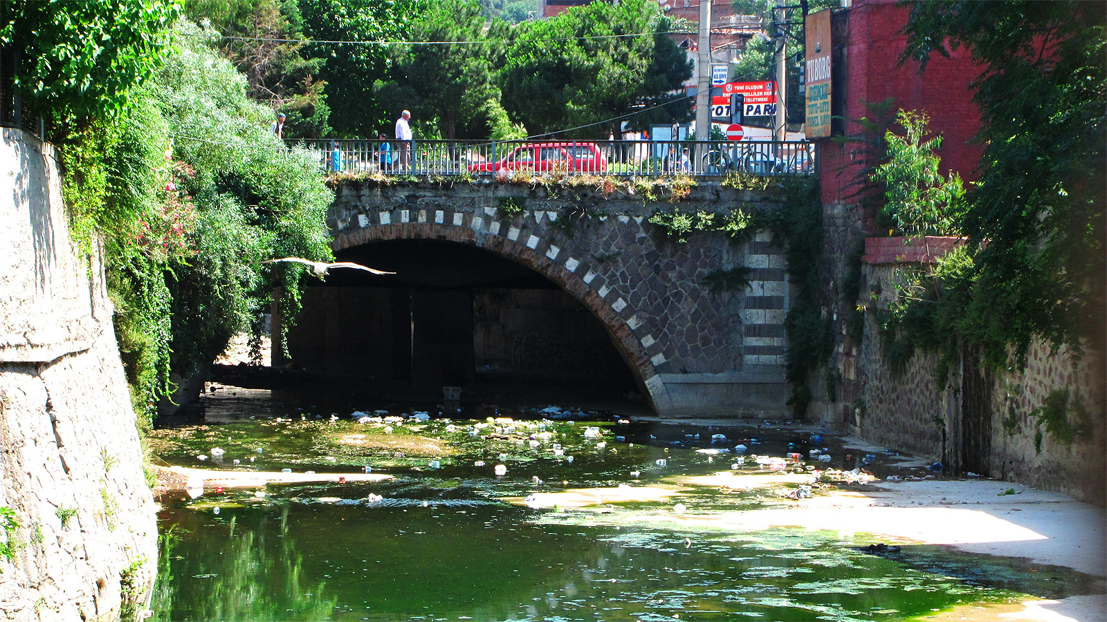 Masterpieces arquitectónicos de la vieja sección -7-Caravan-Bridge