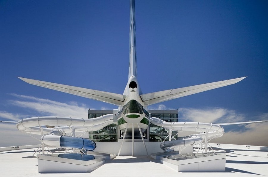15_most_extreme_water_slides_in_the_world_13